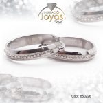 Argolla de Acero Forma Geométrica con Micro Circón Plateado Óvalo  - 850226