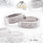 Argolla de Acero Forma Geométrica con Micro Circón Plateado Óvalo  - 850244