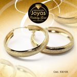 Argolla Celebrity Gold Tono Dorado Variado  Trancadero: Insercion D: 3,4 cm A: 0,6 cm  Borde Ancho - 530105