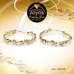 Argolla Celebrity Gold Tono Dorado Variado  Trancadero: Pasador V D: 2,4 cm A: 2,3 cm  Repuje de Líneas - 530146