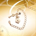 Pulsera Celebrity Gold Variado Colgante Dorado Candado, Llave  - 58011418